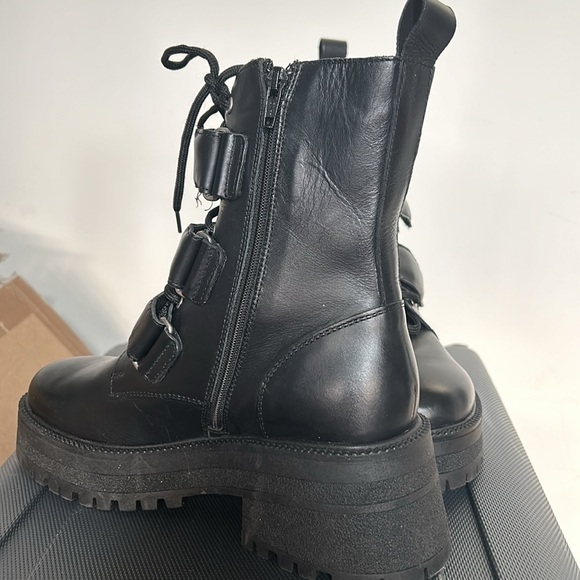 NEW FREE PEOPLE Emmet Emmit Strap Lace-Up Boot Black Leather - Picture 11 of 12